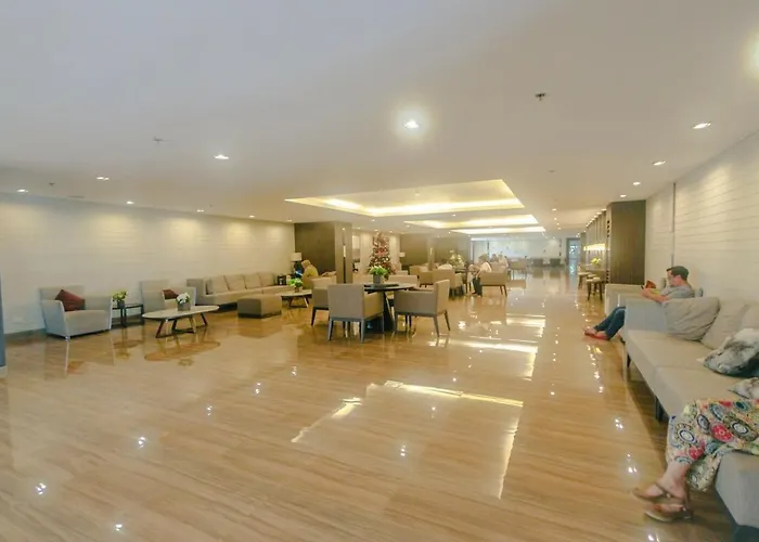 Apartment Makati Bliss Designer Pool Gym Park Net300 Makati 1767 *