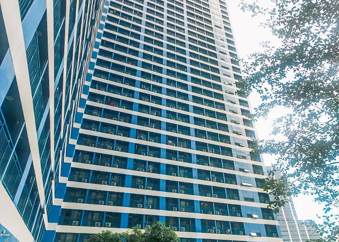 Apartment Makati Bliss Designer Pool Gym Park Net300 Makati 1767 *